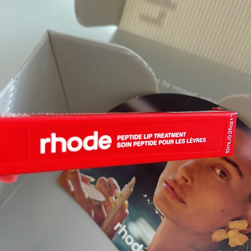 Rhode strawberry🍓 Ready to ship! lip treatment new and unopened